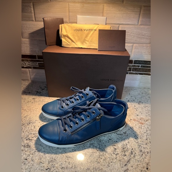 Louis Vuitton Low Top Sneakers - Picture 9 of 10